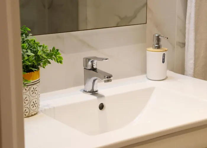 旅馆 Lullaby By Hamilton