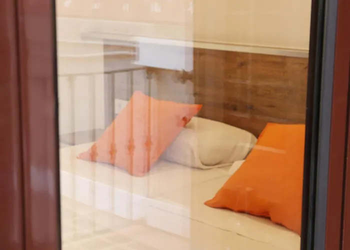 旅馆 Lullaby By Hamilton *